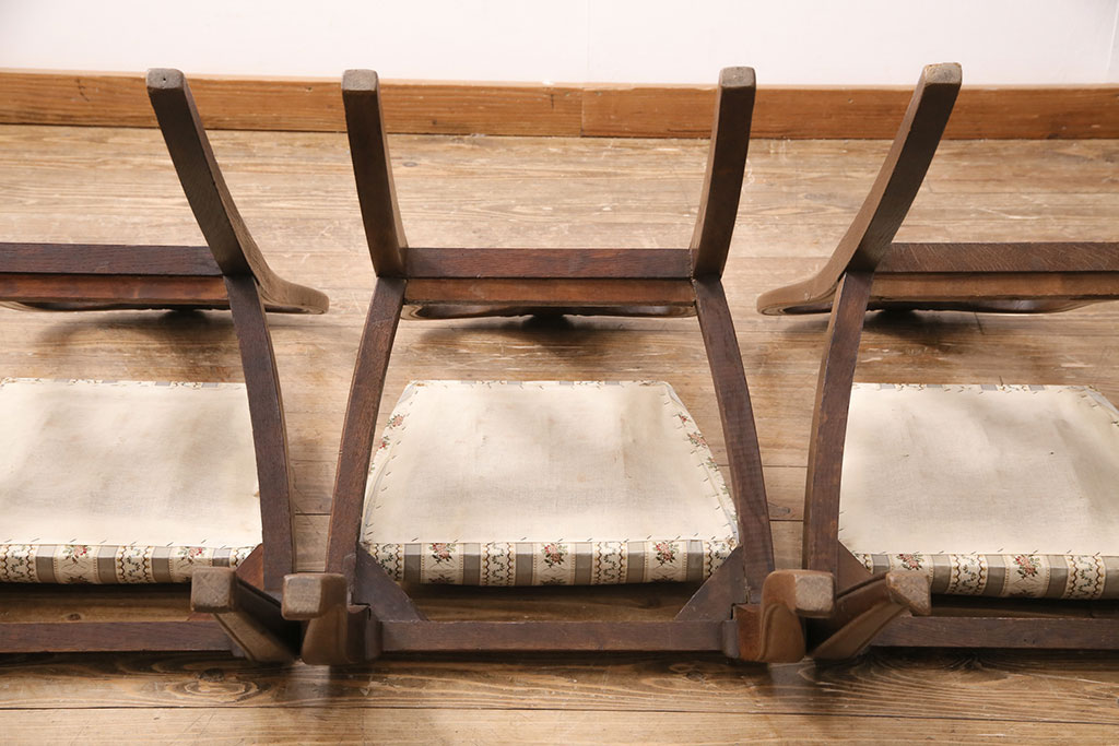 イギリスアンティーク　オーク材　細かな彫刻が気品を漂わせるチェア5脚セット(ダイニングチェア、椅子)(R-050447)