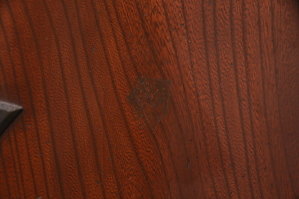 和製アンティーク　総ケヤキの一枚板　漆塗り　極厚・極太　最上手品!!160kgもある最上級の品質を誇る蔵戸(玄関戸、引き戸)(R-050467)