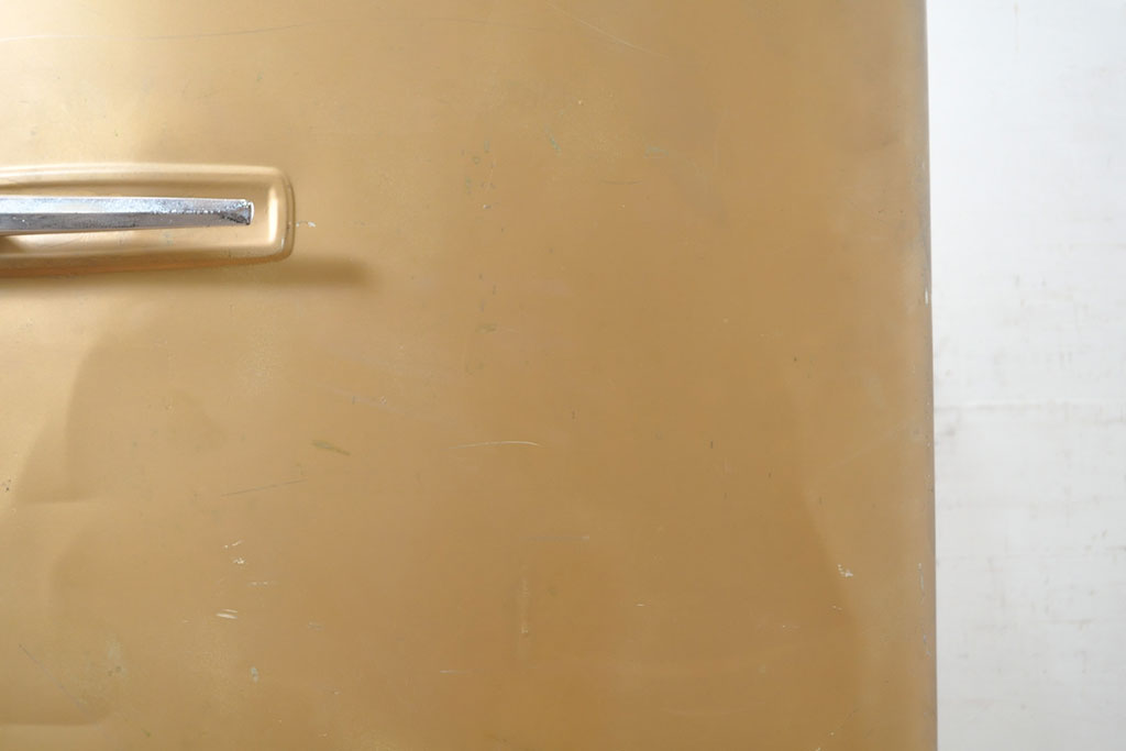 ヴィンテージ家具　アメリカビンテージ　ジャンク品　ADMIRAL(アドミラル)　メンズライクの空間づくりにおすすめ!おしゃれなディスプレイになる冷蔵庫(ディスプレイ、収納棚)(R-050546)