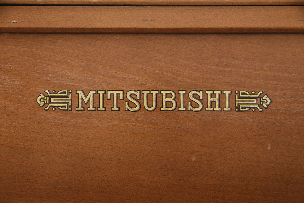 ジャンク品　mitsubishi(三菱)社　お洒落なアンティーク空間を演出するミシンテーブル(ミシン台、ディスプレイ、工業用ミシン)(R-050586)