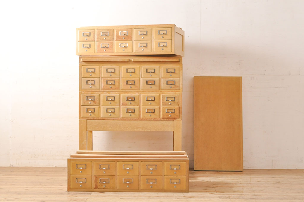 レトロ家具　昭和レトロ　KIHARA　小物収納にうってつけのナラ材製ネームプレート付きカードケース(引き出し、チェスト、図書館、図書室)(R-050615)
