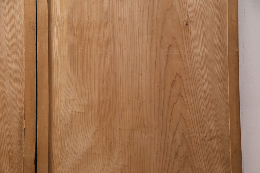 アンティーク建具　明治大正期　一枚板　木の風合いが魅力のシンプルなデザインの板戸2枚セット(建具、引き戸)(R-050622)