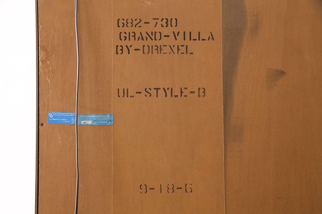 中古　DREXEL HERITAGE(ドレクセルヘリテイジ)　Grand Villa(グランドヴィラ)　キュリオユニット(キュリオケース、キャビネット、飾り棚、陳列棚)(R-050671)