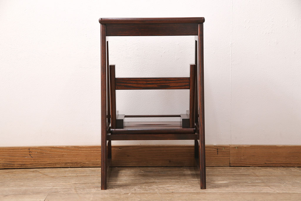 中古　美品　岩谷堂箪笥　漆塗り　特注品!巾着金具がアクセントのケヤキ材製踏み台(ステップ、花台、飾り台)(R-051000)