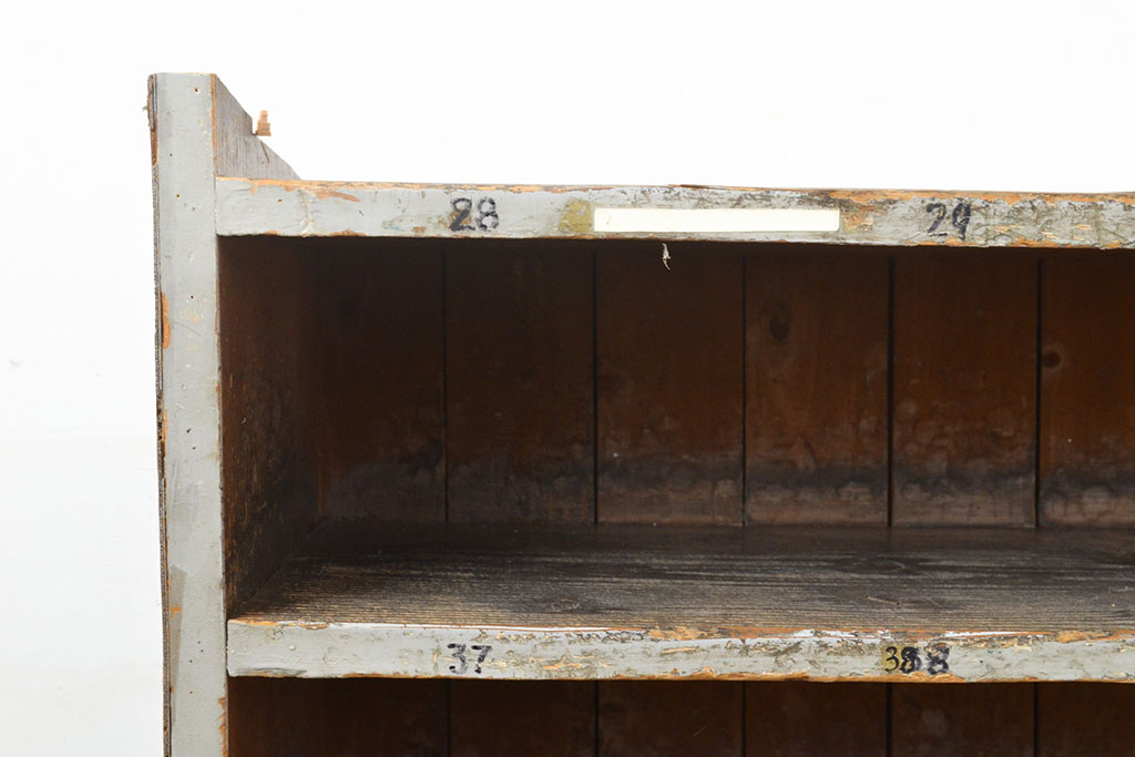 和製アンティーク　使い込まれた風合いが味のある下駄箱(飾り棚、陳列棚、シェルフ)(R-051169)