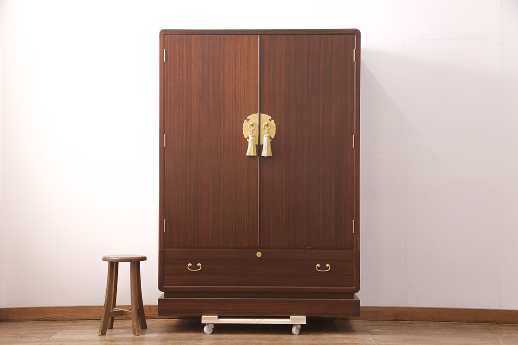 中古　美品　希少品　三方紫檀(シタン)材・内側総桐　 上手物!珍しいつくりの桐箪笥(大丸、四方丸)(衣装箪笥、着物箪笥、和タンス、桐たんす)(定価約130万円)(R-051203)