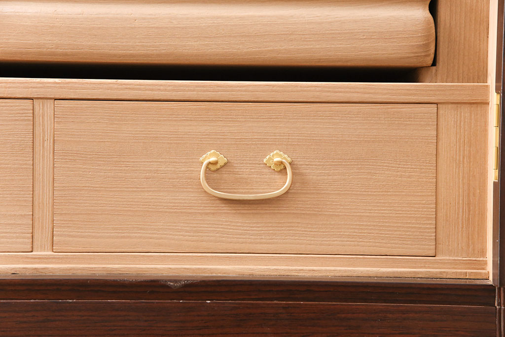 中古　美品　希少品　三方紫檀(シタン)材・内側総桐　上手物!珍しいつくりの桐箪笥(大丸、四方丸)(衣装箪笥、着物箪笥、和タンス、桐たんす)(定価約130万円)(R-051203)