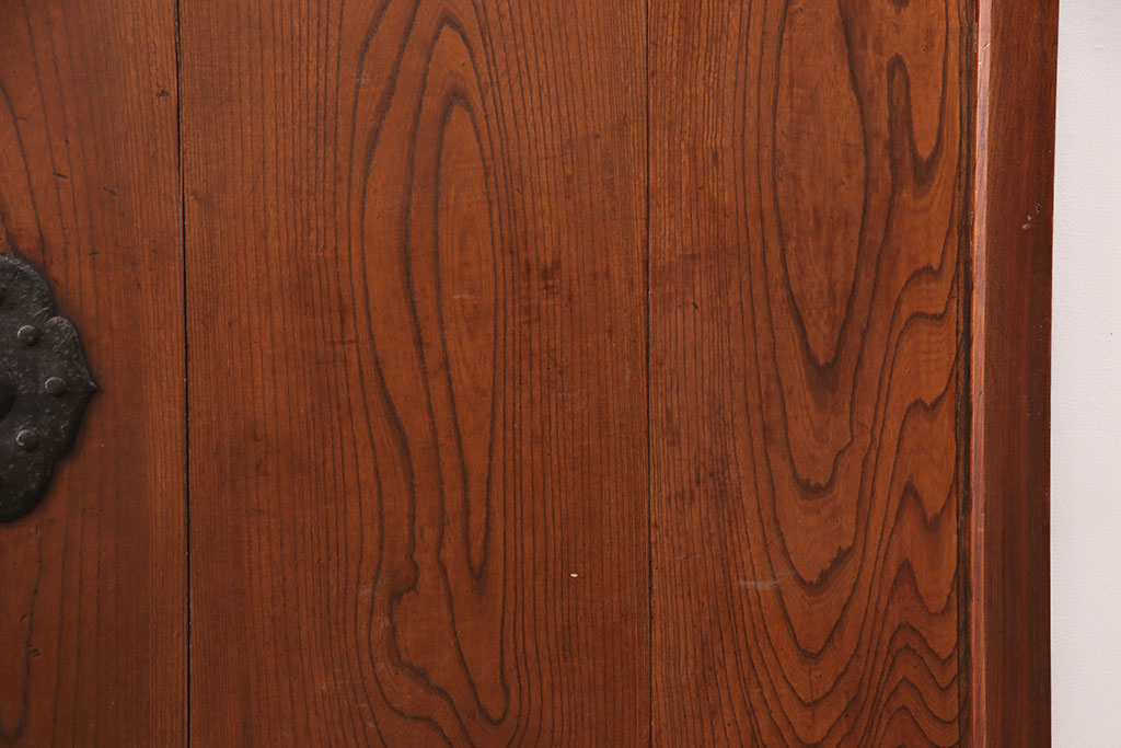 アンティーク建具　明治期　総ケヤキ材　漆塗り　和の情緒あふれる蔵戸(玄関戸、玄関ドア、引き戸)(R-051228)