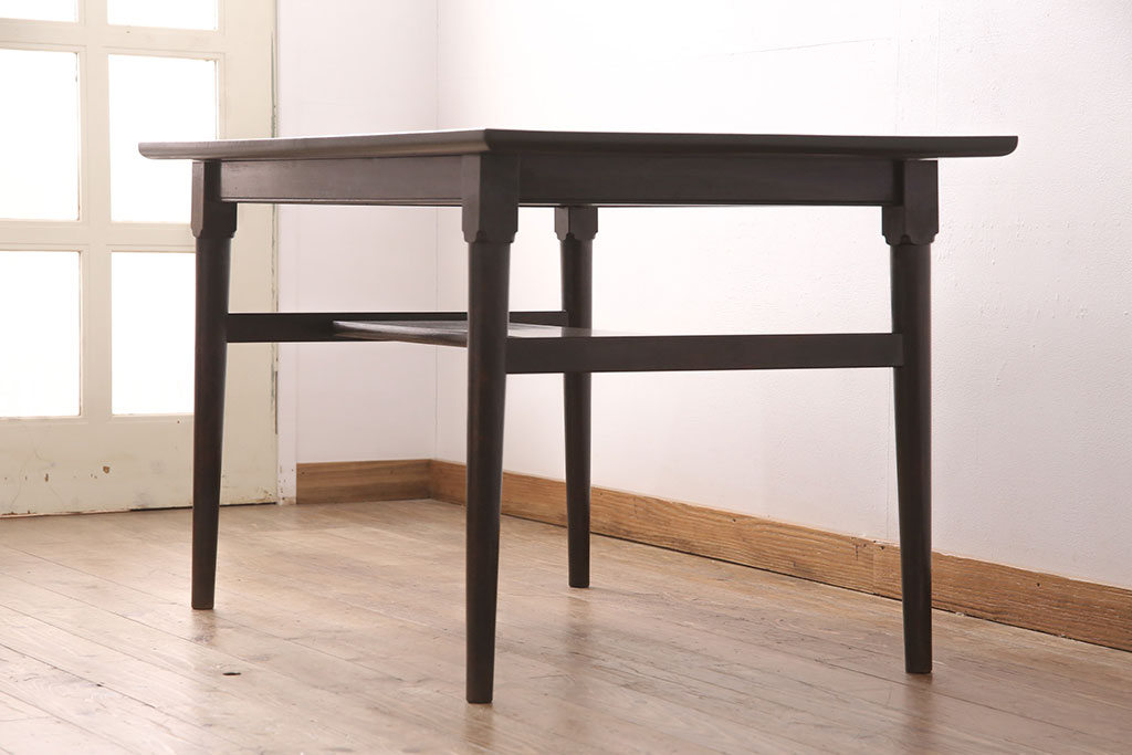 ヴィンテージ家具　松本民芸家具　深みのある色合いとシンプルなデザインがモダンな空間を演出するダイニングテーブル(2人掛け、作業台、ビンテージ)(R-051264)