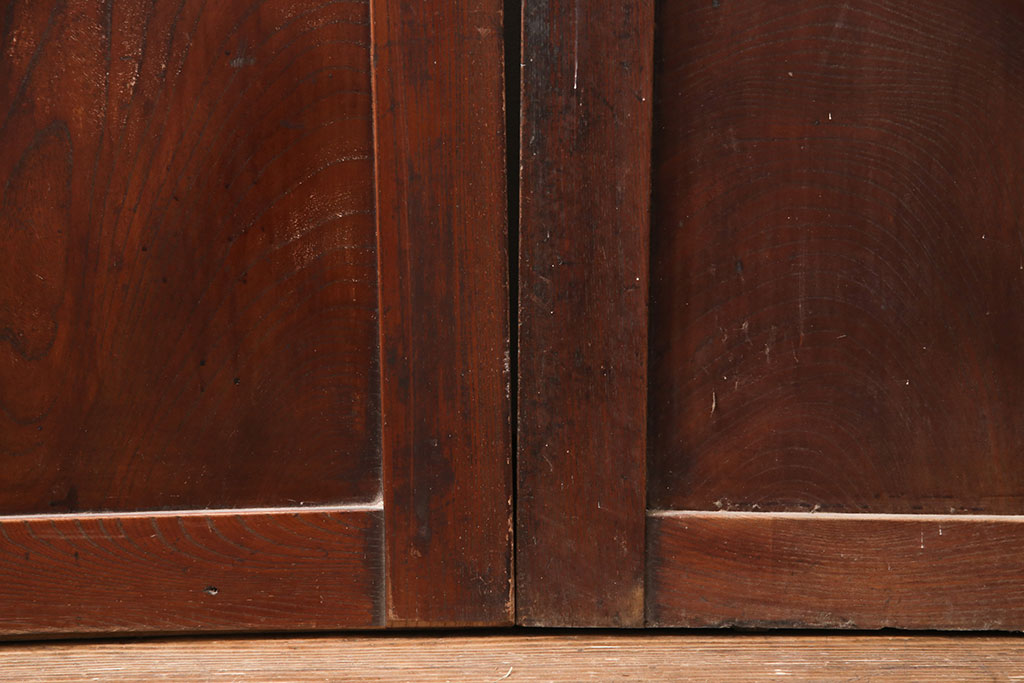 和製アンティーク　総ケヤキ材　年月を経た風合いが貫禄漂う帯戸2枚セット(板戸、引き戸、建具)(R-051292)
