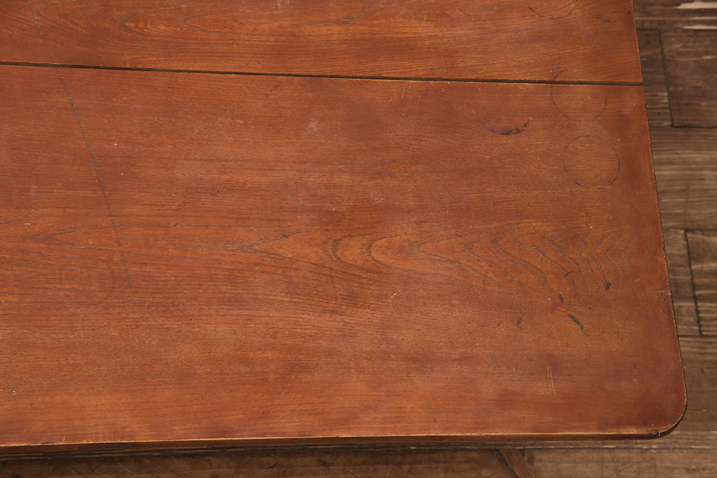 和製アンティーク　天板ケヤキ材　赤みがかった色合いが温かい空間を演出する大振りな角型ちゃぶ台(ローテーブル、座卓)(R-051327)