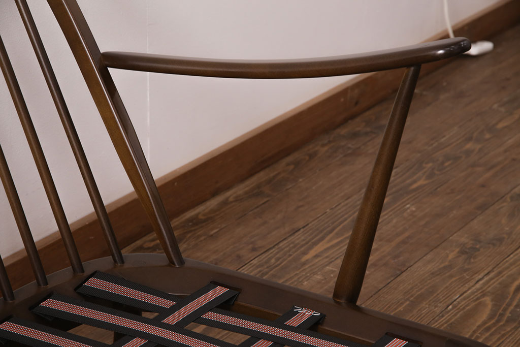 中古　美品　ERCOL(アーコール)　優雅でクラシカルな雰囲気を高める3人掛けソファ(アームソファ、3Pソファ、三人掛け)(R-051333)