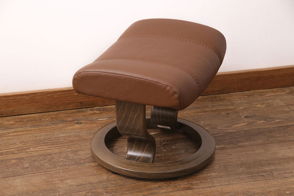 中古　展示美品　2019年製　本革　EKORNES(エコーネス)　コンサルシリーズ　Sサイズ　オットマン付きストレスレスチェア(リクライニングチェア、一人掛けソファ、アームチェア)(定価約22万円)(R-051383)