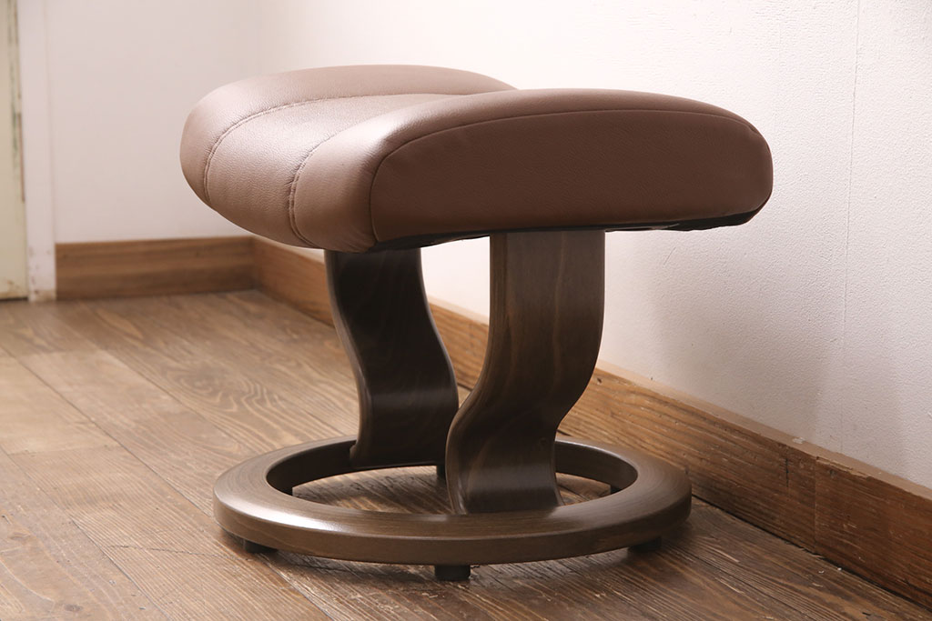 中古　展示美品　2019年製　本革　EKORNES(エコーネス)　コンサルシリーズ　Sサイズ　オットマン付きストレスレスチェア(リクライニングチェア、一人掛けソファ、アームチェア)(定価約22万円)(R-051383)