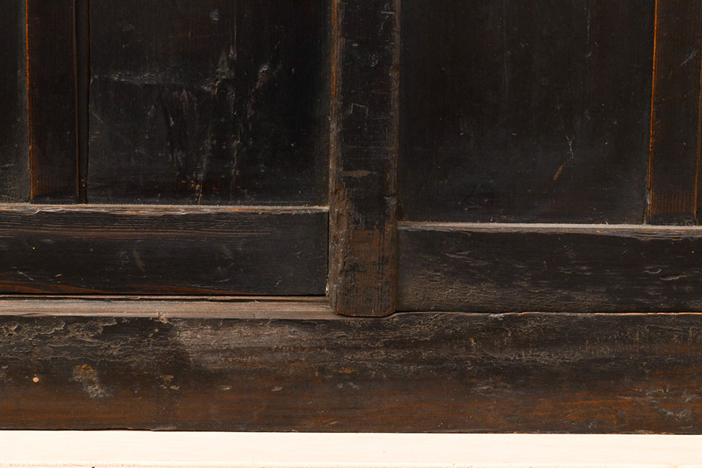 和製アンティーク　江戸期　希少品!とろとろの味わいが魅力的な一本物の階段箪笥(時代箪笥、収納箪笥、和タンス)(R-051410)