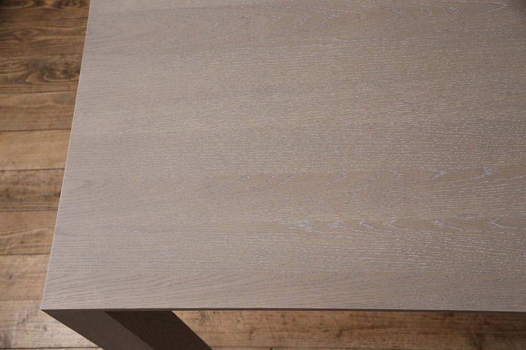 中古　極美品　2019年11月購入　arflex(アルフレックス)　AURORA(アウロラ)　グレーオーク色がモダンな印象を高めるダイニングテーブル(4人掛け、食卓)(定価約26万円)(R-051487)