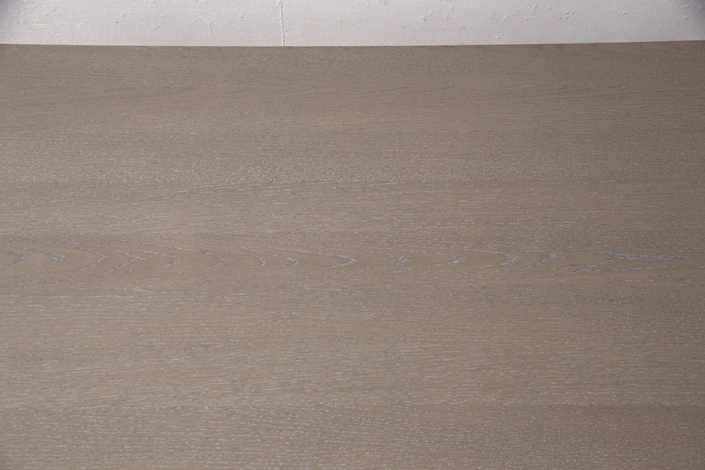 中古　極美品　2019年11月購入　arflex(アルフレックス)　AURORA(アウロラ)　グレーオーク色がモダンな印象を高めるダイニングテーブル(4人掛け、食卓)(定価約26万円)(R-051487)
