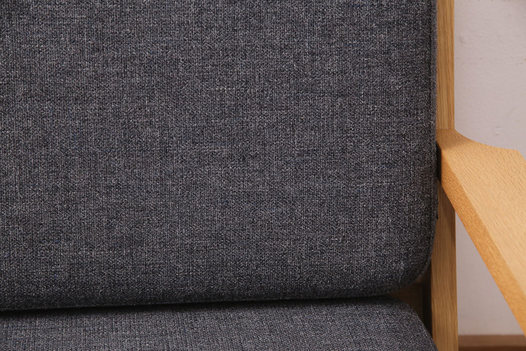 中古　極美品　ナラ材　karf(カーフ) standard label(スタンダードレーベル)　TOLIME(トリム)　温かい雰囲気が魅力的な1人掛けソファ(アームチェア、椅子)(定価約9万円)(R-051561)