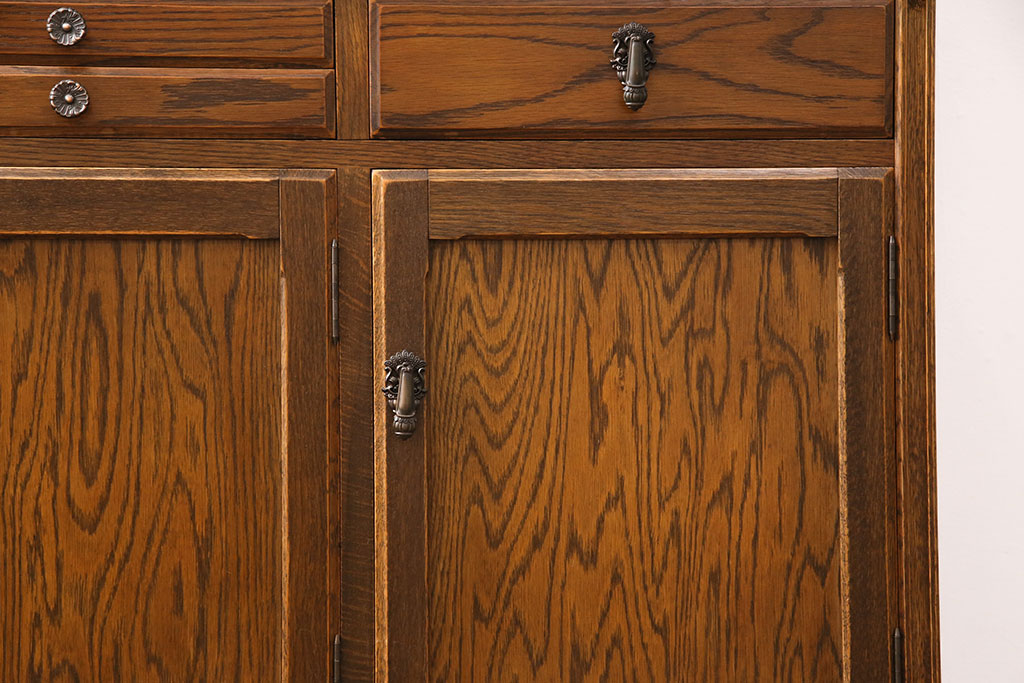 中古　三越家具　カントリーハウス　洋風家具　イギリスカントリースタイルのような温かみのある空間にぴったりの重ね食器棚(キャビネット、収納棚、ブルージュ、ビンテージ)(R-051569)