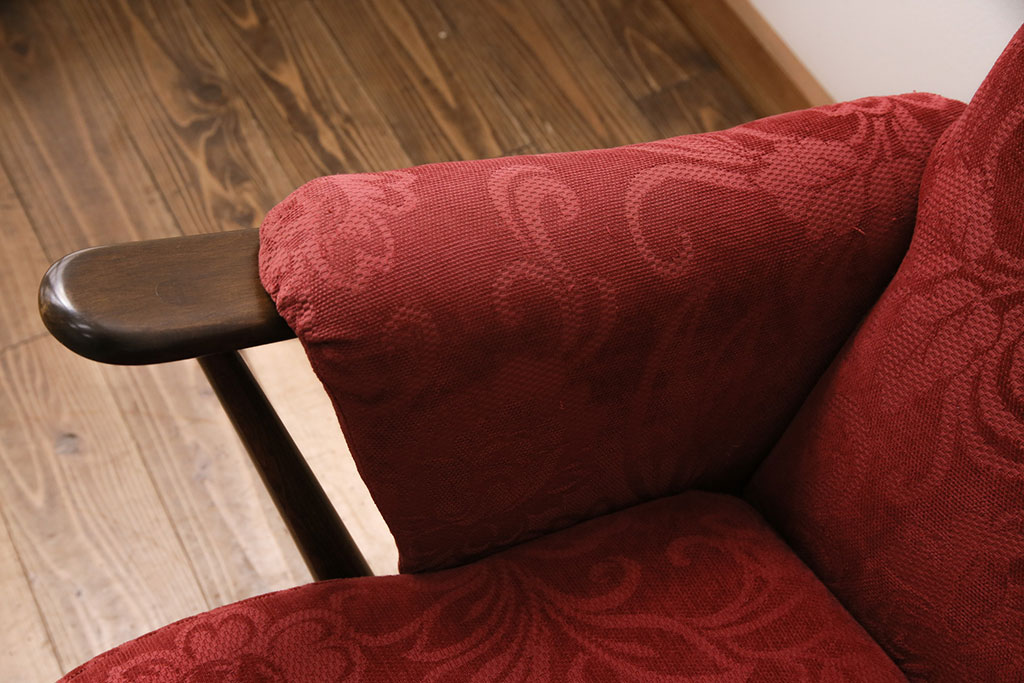 ヴィンテージ家具　ERCOL(アーコール)　艶やかなカラーが目を引くスツール(オットマン)付きビンテージ二人掛けソファ(アームソファ)(R-051667)