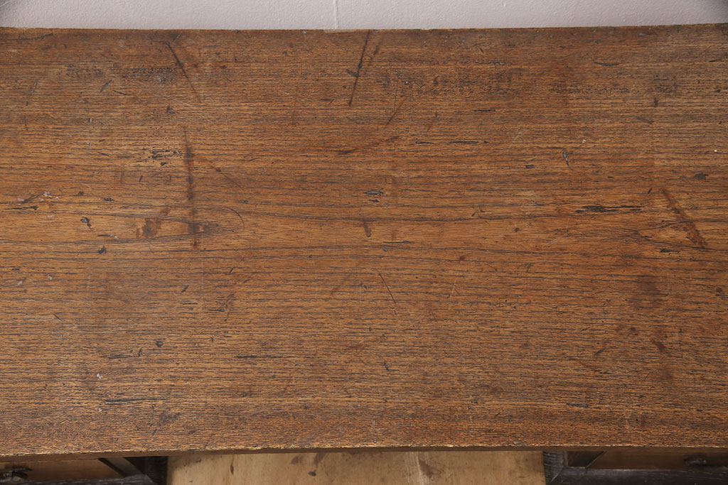 和製アンティーク　ケヤキ材　取っ手がアクセントの味のある両袖文机(ローテーブル、座机)(R-051737)