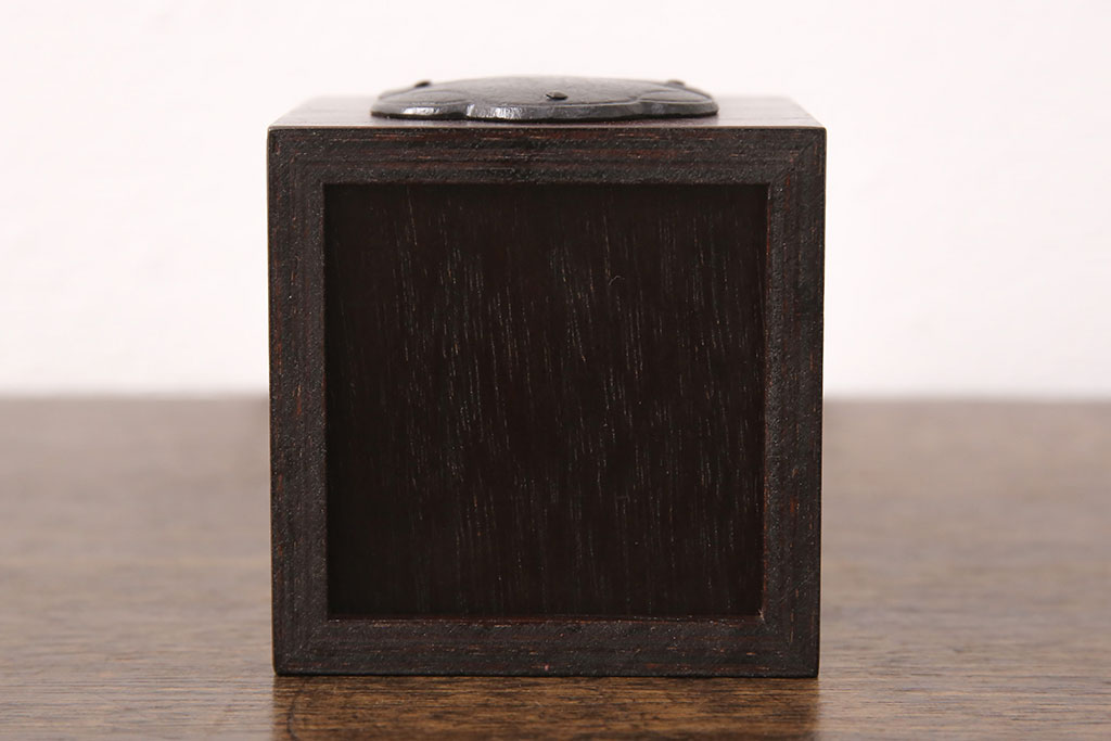 中古　美品　岩谷堂箪笥　巾着モチーフの金具が目を引くペン立て(ペンスタンド)(R-051746)