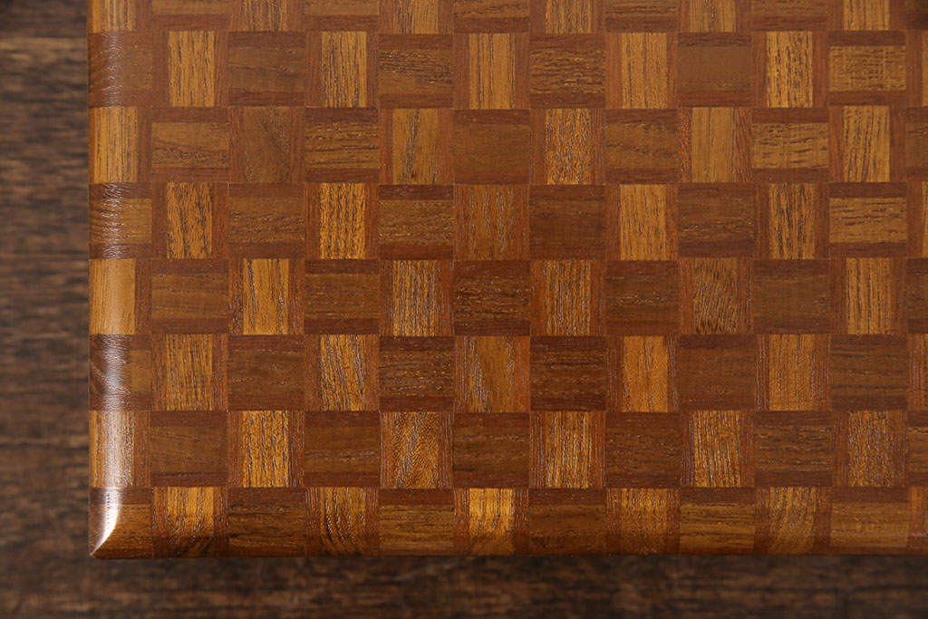 中古　伝統工芸　かご編みのような市松模様がおしゃれな寄木細工の小箱(文箱、収納箱、小物収納、木箱)(R-051747)