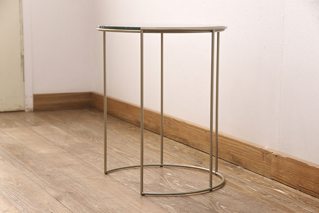 中古　展示品　2019年製　arflex(アルフレックス)　CLIPS(クリップス)　モダンな空間を演出するサイドテーブル(コーヒーテーブル、エンドテーブル、花台)(定価約13万6千円)(R-051802)