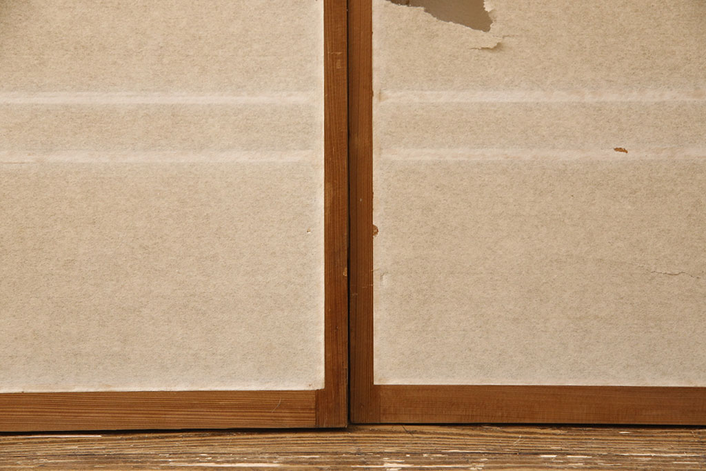 アンティーク建具　アジアンテイストの空間づくりにおすすめ!繊細な意匠の透かし彫り入り障子戸4枚セット(窓、欄間、明り取り、明かり取り)(R-051835)