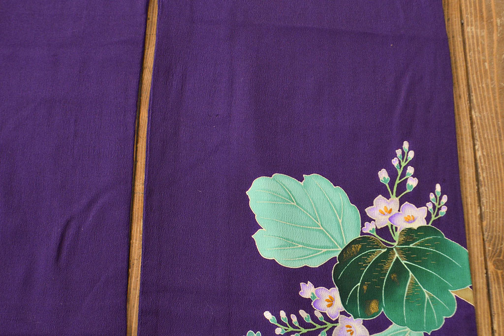 アンティーク　大正〜昭和初期　孔雀に花模様刺繍　着物(正絹、古布)(R-051895)