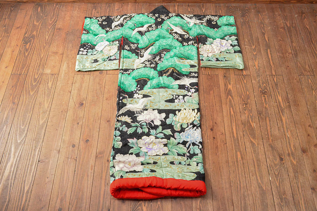 大正〜昭和初期　正絹刺繍着物(打掛、古布)(R-051990)