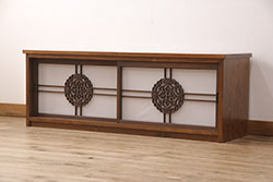 ラフジュ工房オリジナル　古建具リメイク　透かし彫りが上品なアクセントになる引き戸のテレビ台(ローボード、テレビボード、収納棚)(R-052022)