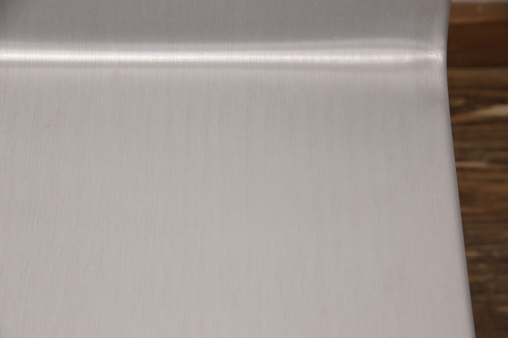 中古　emeco(エメコ)　SUPERLIGHT(スーパーライト)　メンズライクの空間づくりにおすすめのアルミ製チェア(サイドチェア、椅子)(定価約14万円)(R-052028)