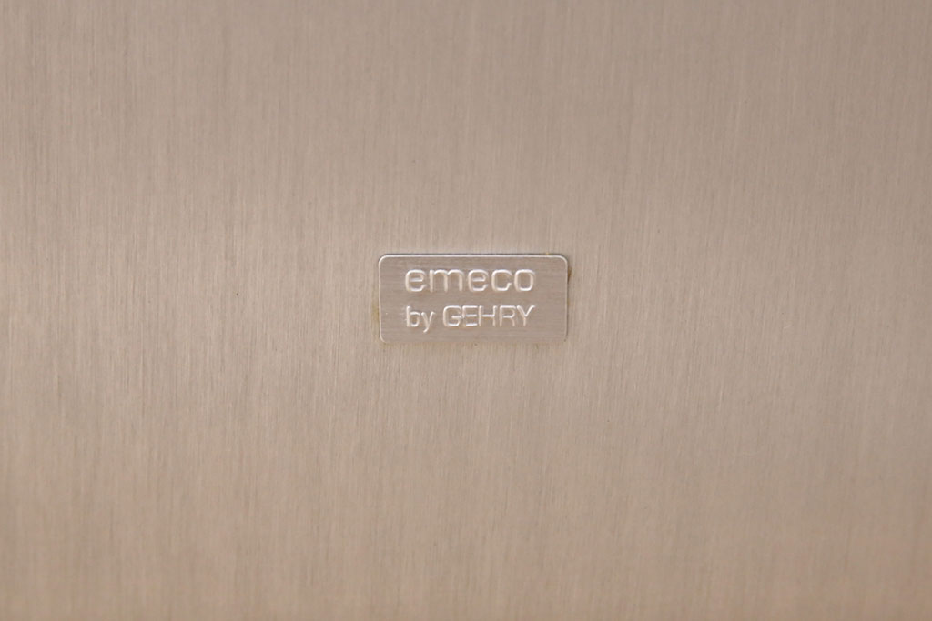 中古　emeco(エメコ)　SUPERLIGHT(スーパーライト)　メンズライクの空間づくりにおすすめのアルミ製チェア(サイドチェア、椅子)(定価約14万円)(R-052028)