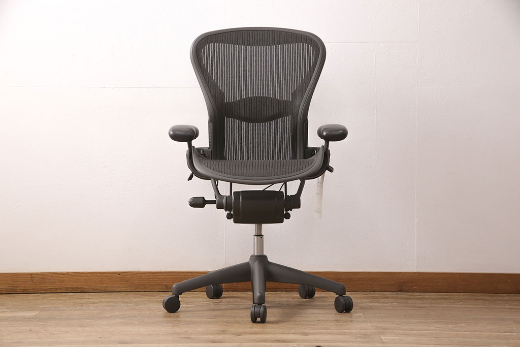 中古　美品　Hermanmiller(ハーマンミラー社)　ランバーサポート　座り心地を追求したアーロンチェア(オフィスチェア、アームチェア、ワークチェア)(R-052097)