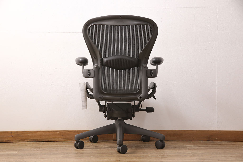 中古　美品　Hermanmiller(ハーマンミラー社)　ランバーサポート　座り心地を追求したアーロンチェア(オフィスチェア、アームチェア、ワークチェア)(R-052097)