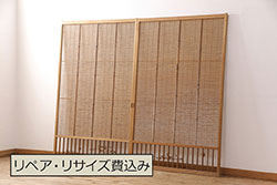 アンティーク建具　ペイント仕上げ限定　重厚!!存在感のある佇まいが魅力な升目(マス目)ペイントガラス戸2枚セット(引き戸、格子戸)(R-067198)