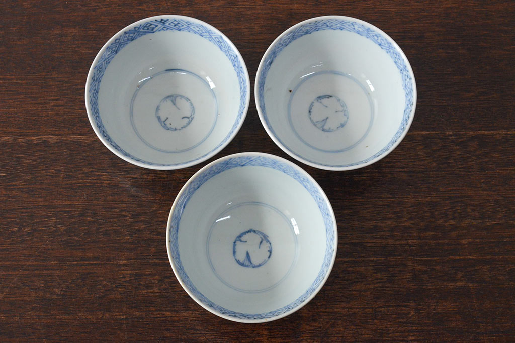 江戸期　古伊万里　染付微塵唐草　蓋茶碗3客セット(和食器)(R-052124)