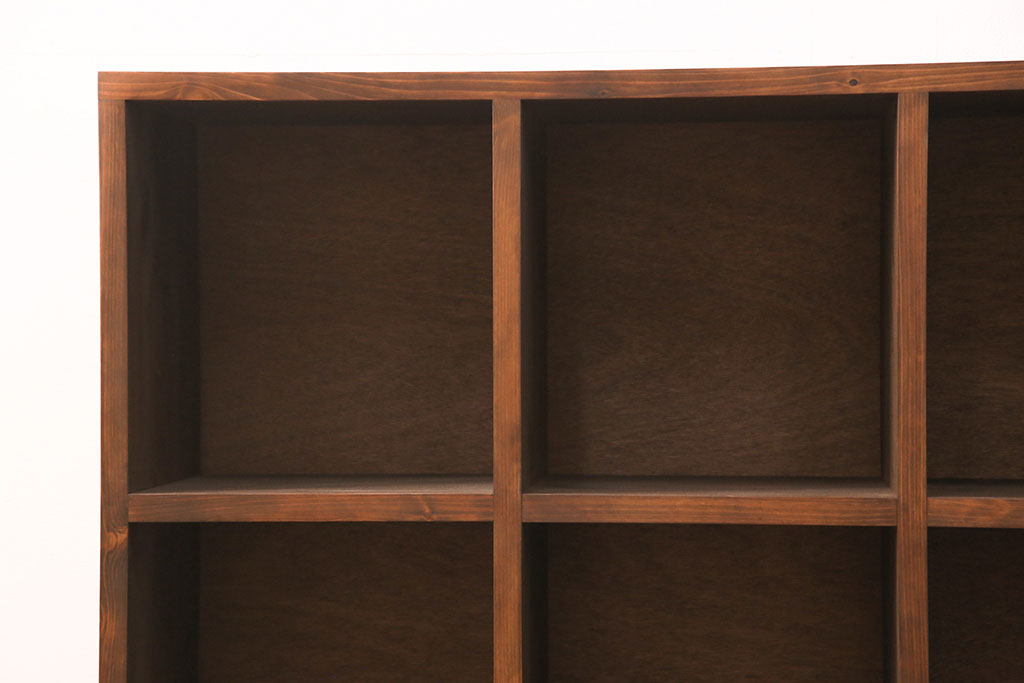 ラフジュ工房オリジナル　ヒノキ材　レトロな雰囲気漂うマス目棚(ロッカー、収納棚、本棚、飾り棚)(R-052214)