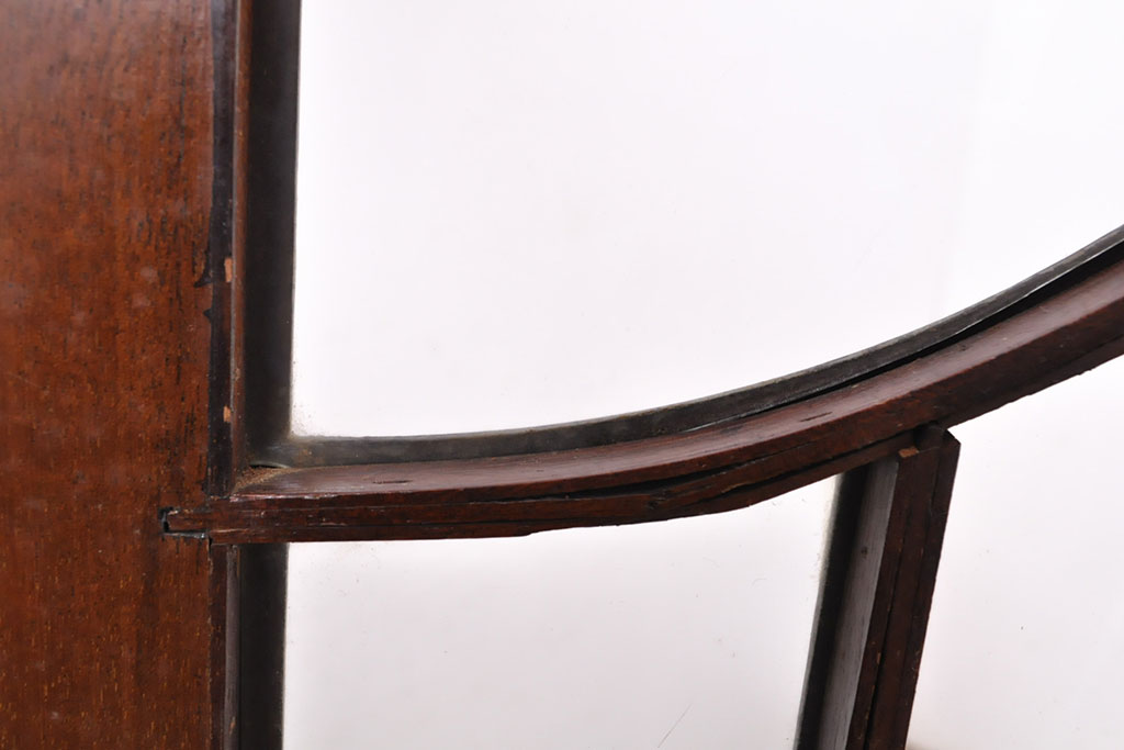 イギリスアンティーク　高級品　マホガニー材　象嵌入りで上品なデザインが目を引くキャビネット(ガラスケース、飾り棚、陳列棚)(R-052259)