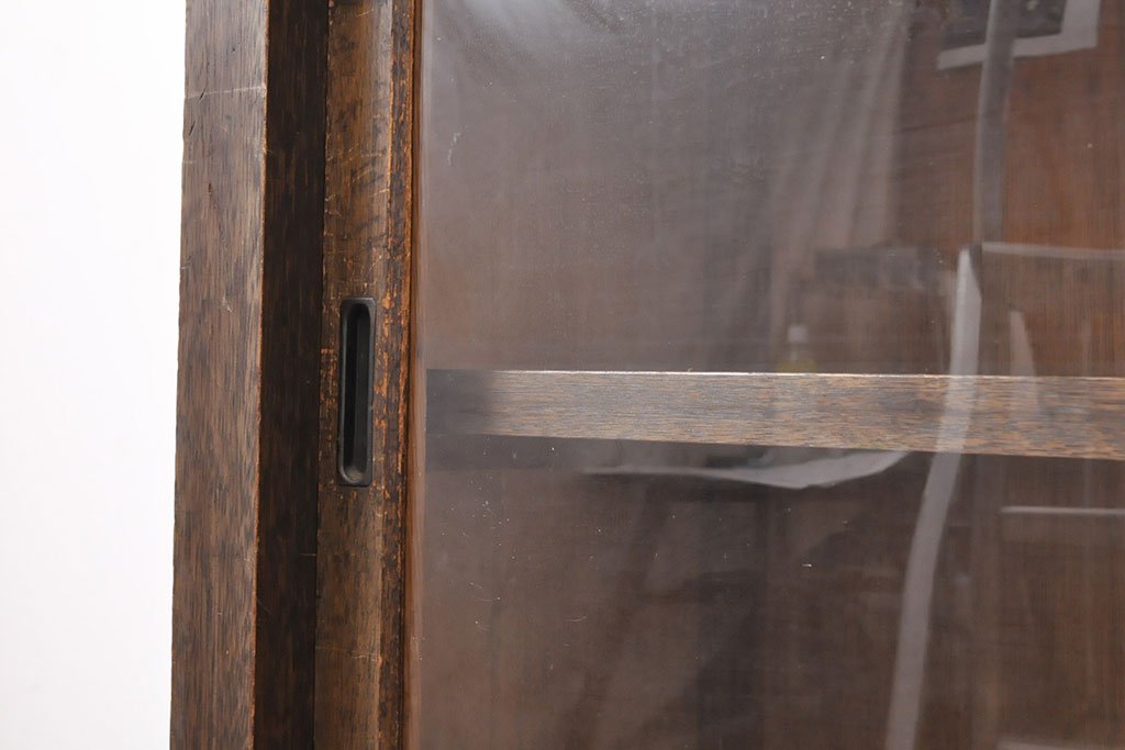 和製アンティーク　昭和初期　ゆらゆらガラスがレトロな雰囲気を醸し出す重ね戸棚(収納棚、食器棚、キャビネット)(R-052264)