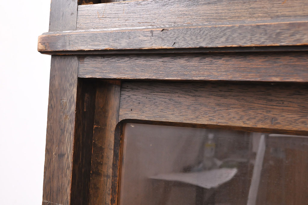 和製アンティーク　昭和初期　ゆらゆらガラスがレトロな雰囲気を醸し出す重ね戸棚・下段(収納棚、食器棚、キャビネット)(R-052266)