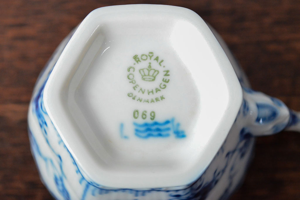 ROYAL COPENHAGEN　ロイヤルコペンハーゲン　ブルーフルーテッド　フルレース　コーヒーカップ&ソーサー2客(洋食器)(R-052279)