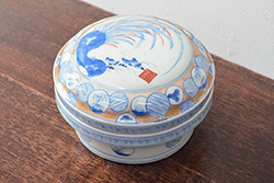 江戸後期〜幕末　色絵染付　蓋物(深鉢、深皿、和食器)(R-052313)