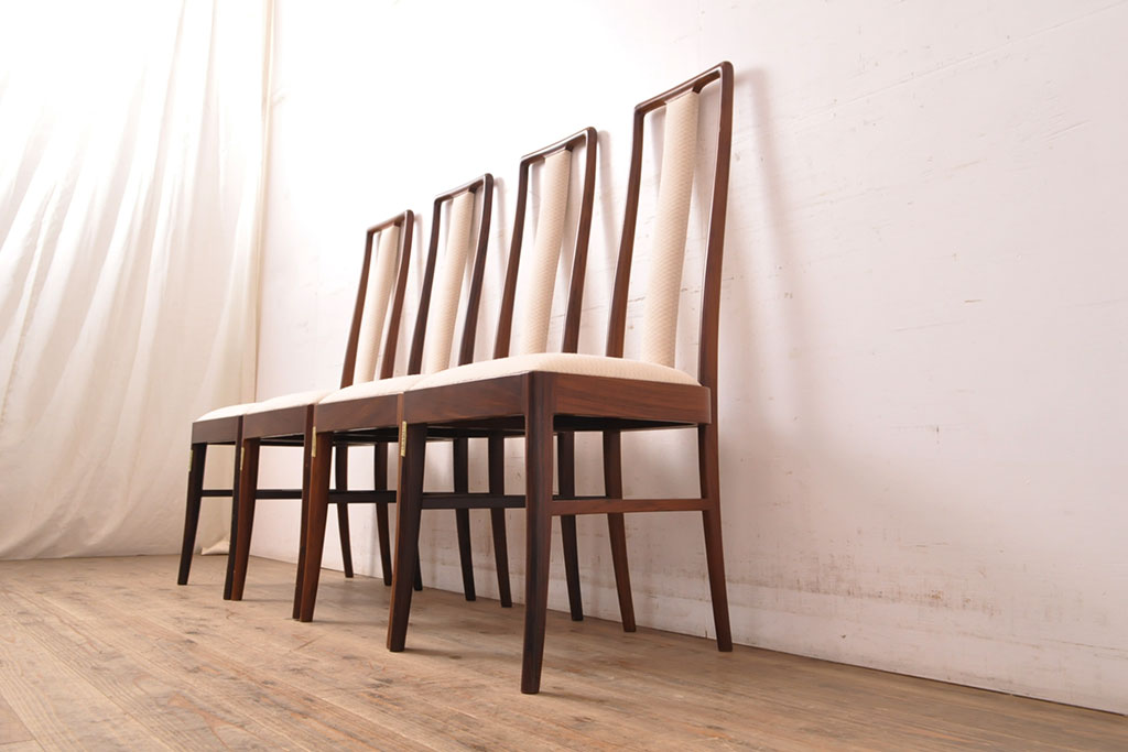 中古　デンマーク高級輸入家具　ローズウッド　高めの背もたれが印象的なチェア4脚セット(椅子、ダイニングチェア、北欧)(定価 4脚約60万円、北欧)(R-052362)
