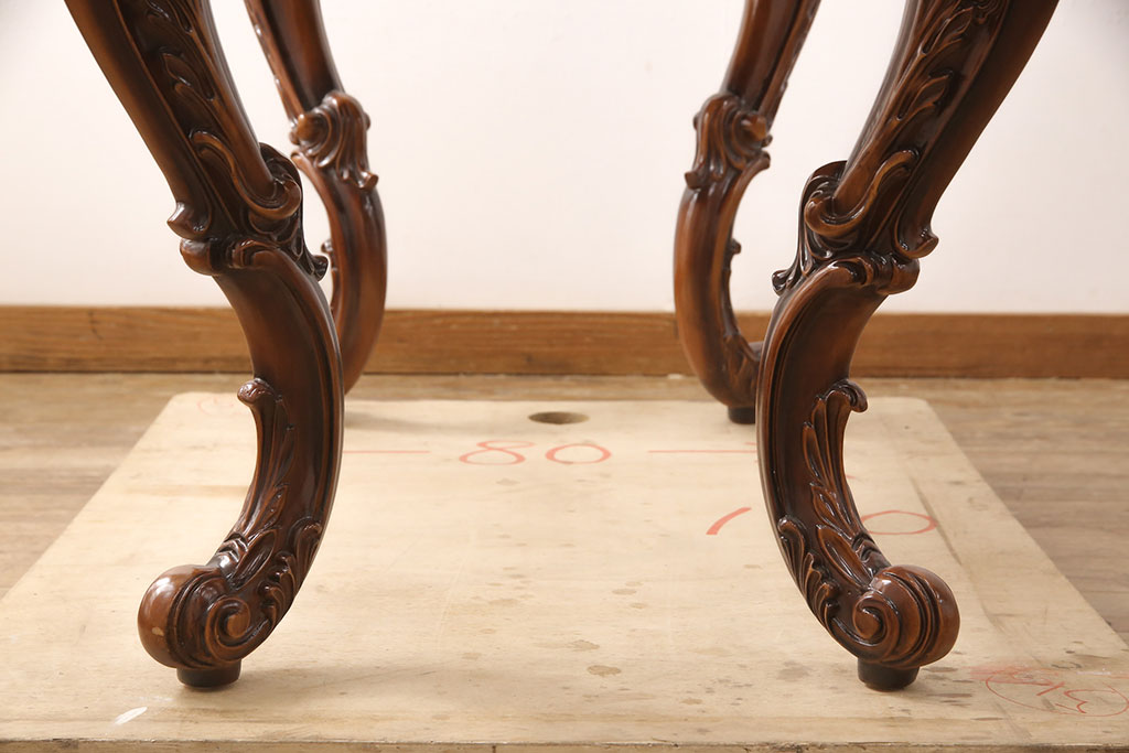 中古　超美品　超高級品　イタリア　Asnaghi Interiors(アスナギインテリア)　ロココ調　脚の凝った装飾が美しいキュリオケース(定価約300万円)(キャビネット、ガラスケース、ショーケース、Gケース)(R-052454)