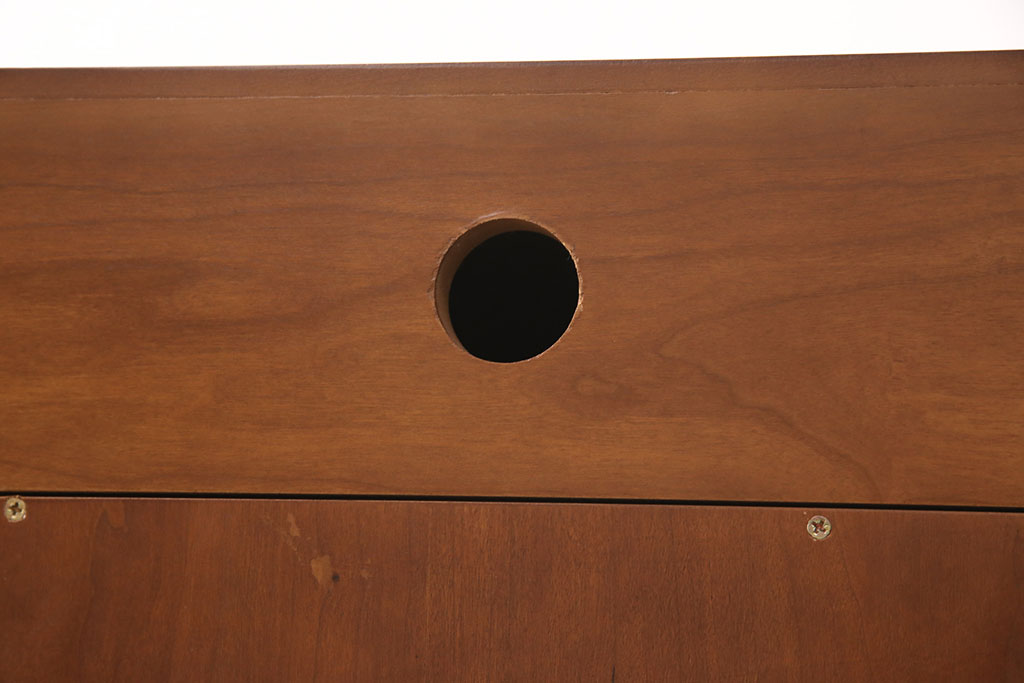 中古　超美品　超高級品　イタリア　Asnaghi Interiors(アスナギインテリア)　ロココ調　脚の凝った装飾が美しいキュリオケース(定価約300万円)(キャビネット、ガラスケース、ショーケース、Gケース)(R-052454)