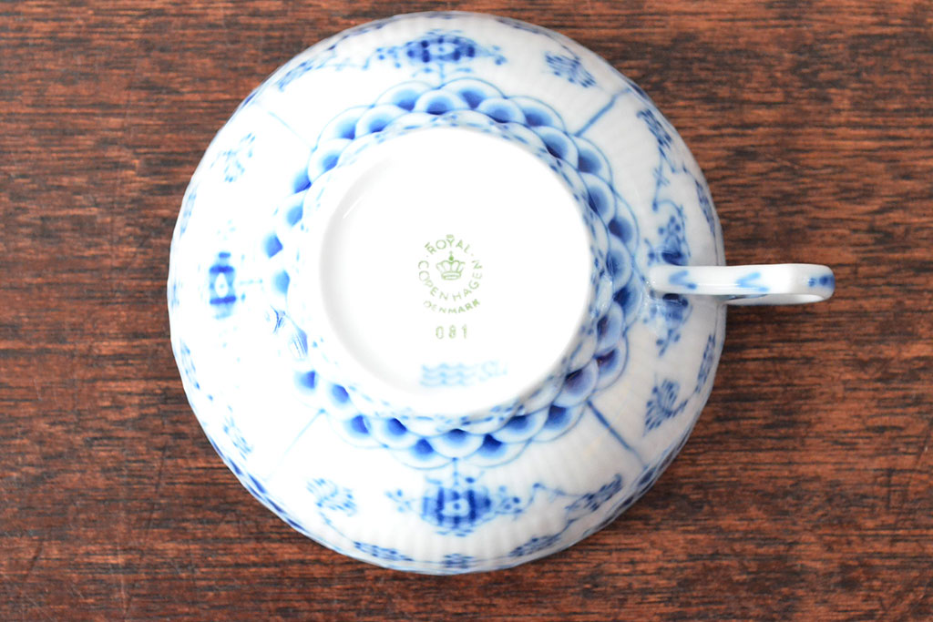 ROYAL COPENHAGEN　ロイヤルコペンハーゲン　ブルーフルーテッド　フルレース　カップ&ソーサー2客(洋食器)(定価88,000円)(R-052458)