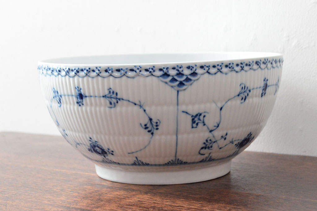 ROYAL COPENHAGEN ロイヤルコペンハーゲン ブルーフルーテッド ハーフ 