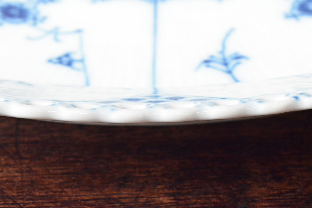ROYAL COPENHAGEN　ロイヤルコペンハーゲン　ブルーフルーテッド　フルレース　オーバルディッシュ 36cm(洋食器、オーバルプレート)(定価143,000円)(R-052463)